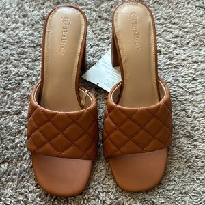 Brand new The drop Pattie quilted toffee heel size 9.5